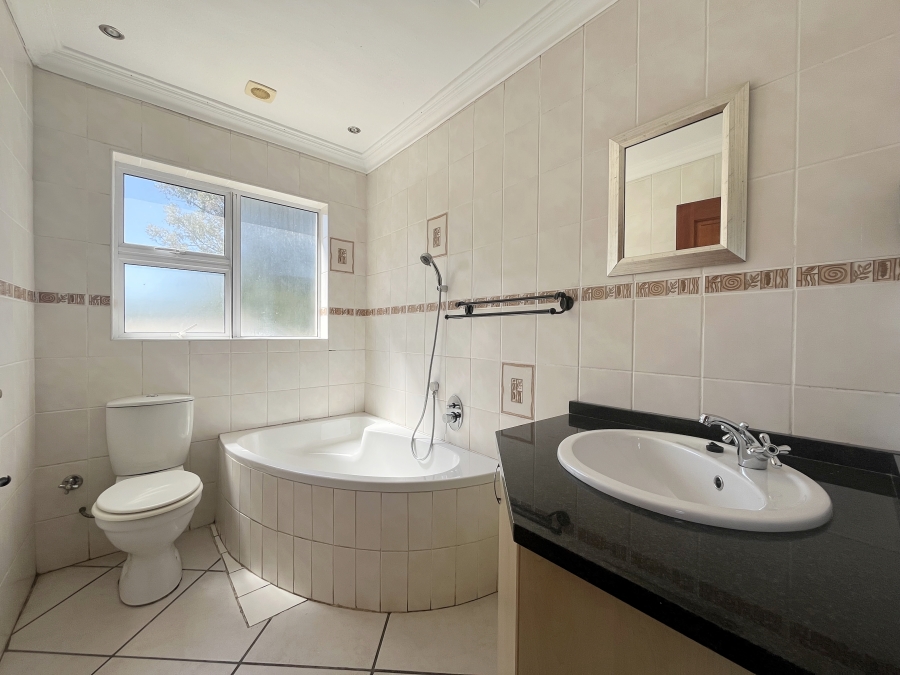 To Let 2 Bedroom Property for Rent in Joostenbergvlakte Western Cape